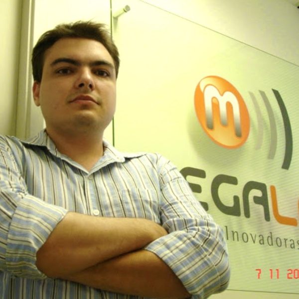 Megalan foi a primeira empresa de Vinicius Cezar. Ele iniciou sua atividade empreendedora desenvolvendo serviços e produtos de Segurança Tecnológica para empresas de médio e grande porte. Posteriormente a Megalan expandiu sua operação para full outsourcing de TI.